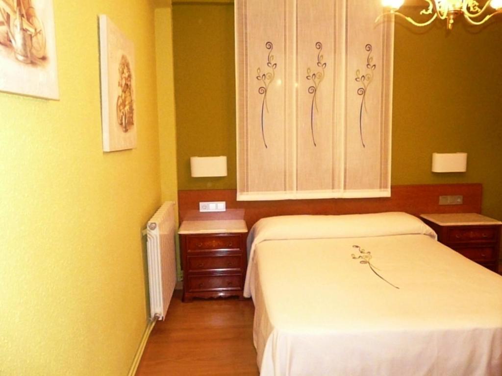 Apartamento Turistico Guara Casa Castro Barbastro Szoba fotó